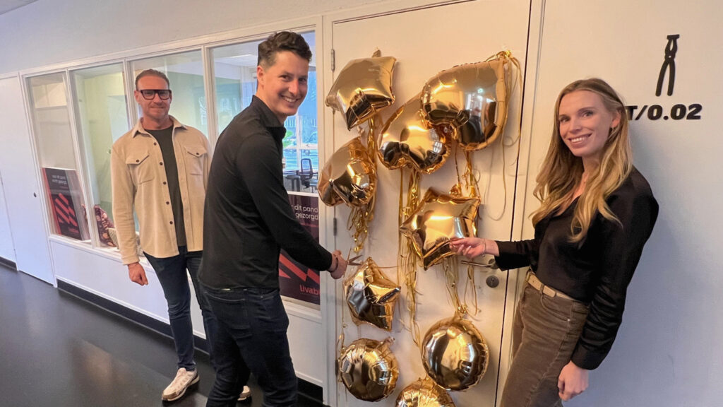 Lintje knippen bij het nieuwe kantoor van Livable met Bastiaan, Rico en Iris.